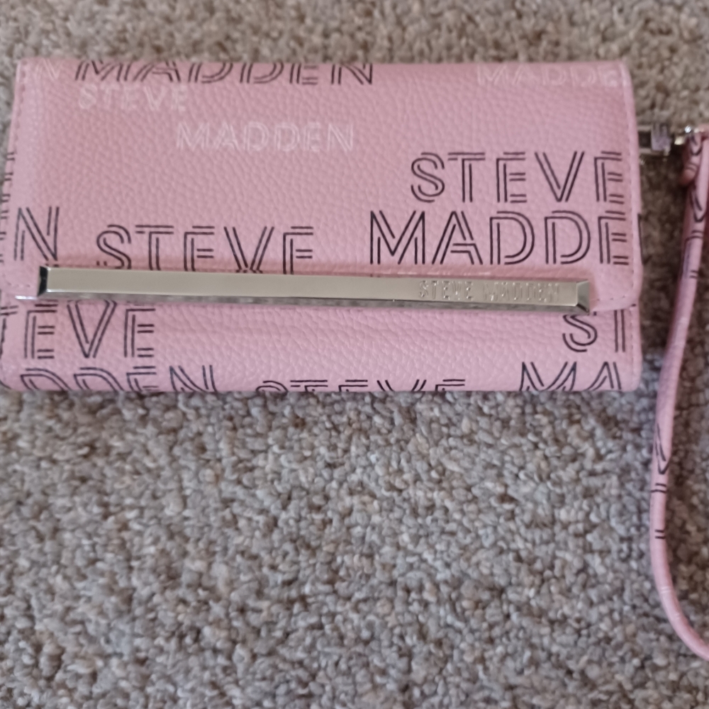 Steve Madden wallet